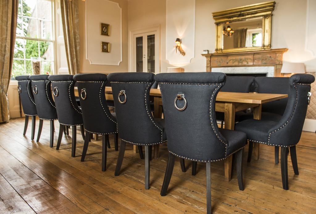 Buccleuch Arms 호텔 St Boswells 외부 사진