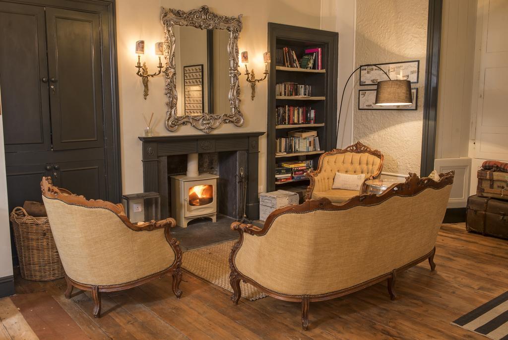 Buccleuch Arms 호텔 St Boswells 외부 사진