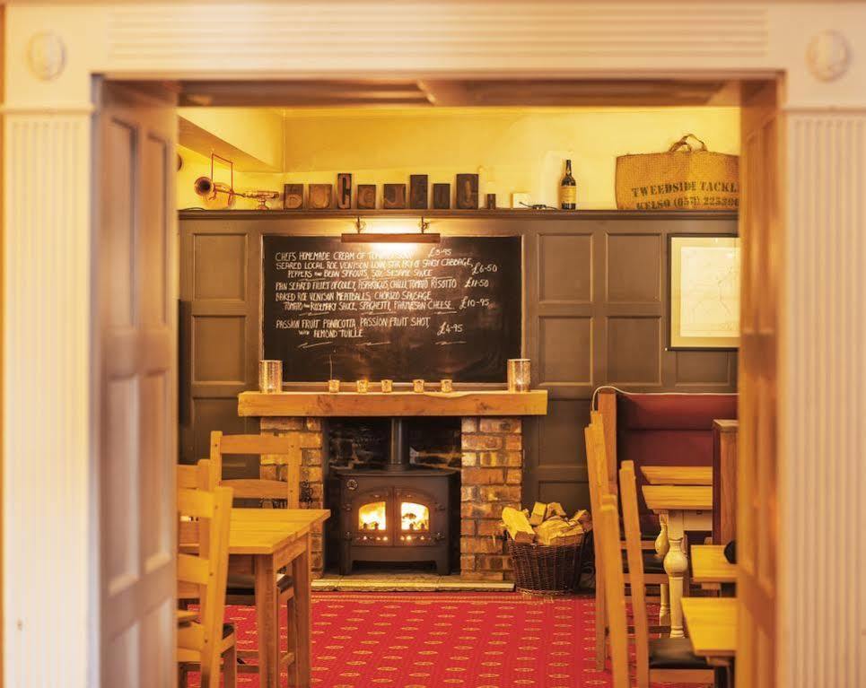 Buccleuch Arms 호텔 St Boswells 외부 사진